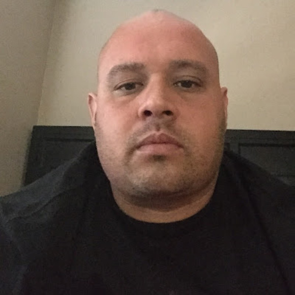 Meet your Posher, Juan - Picture 1 of 1